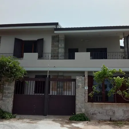 Oleandro Piccolo Gutturu Apartamento *